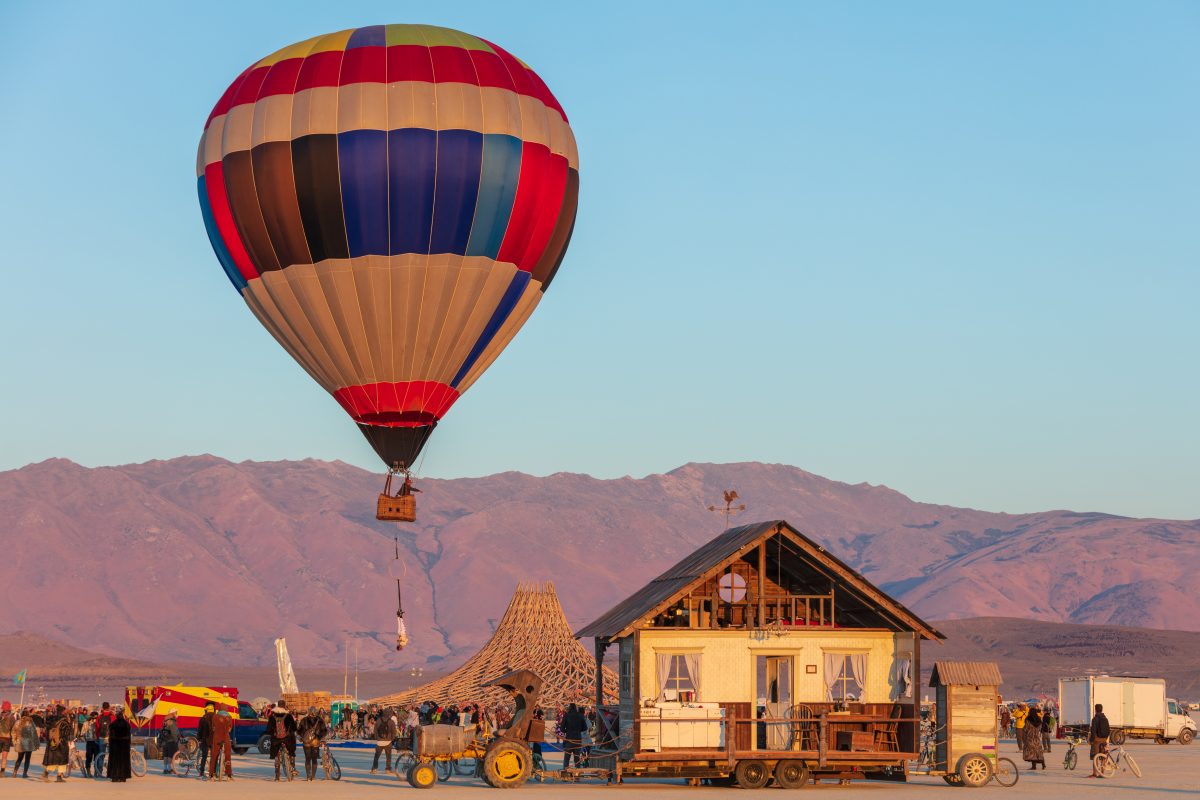 Strait No Chaser : The Great Strait Escape by: LadyBEAST and GatorDox from: Oakland, CA year: 2018  Strait No Chaser : The Great Strait Escape is a performance art installation in which Arianna (LadyBEAST) will be secured in a strait jacket and suspended by her feet from the basket of a hot air b...