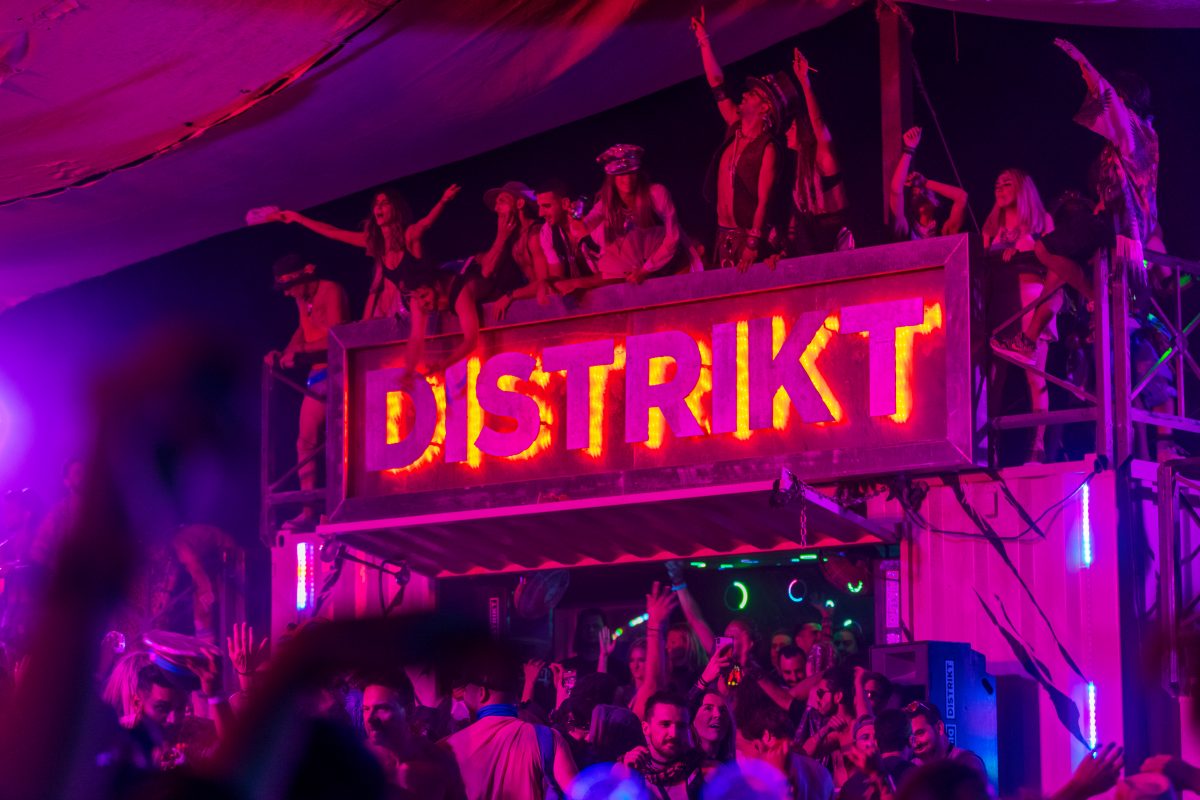 Lee Burridge at DISTRIKT