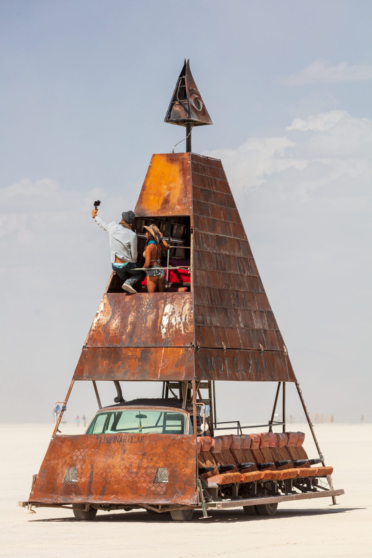 ILLUMINARTICAR Mutant Vehicle