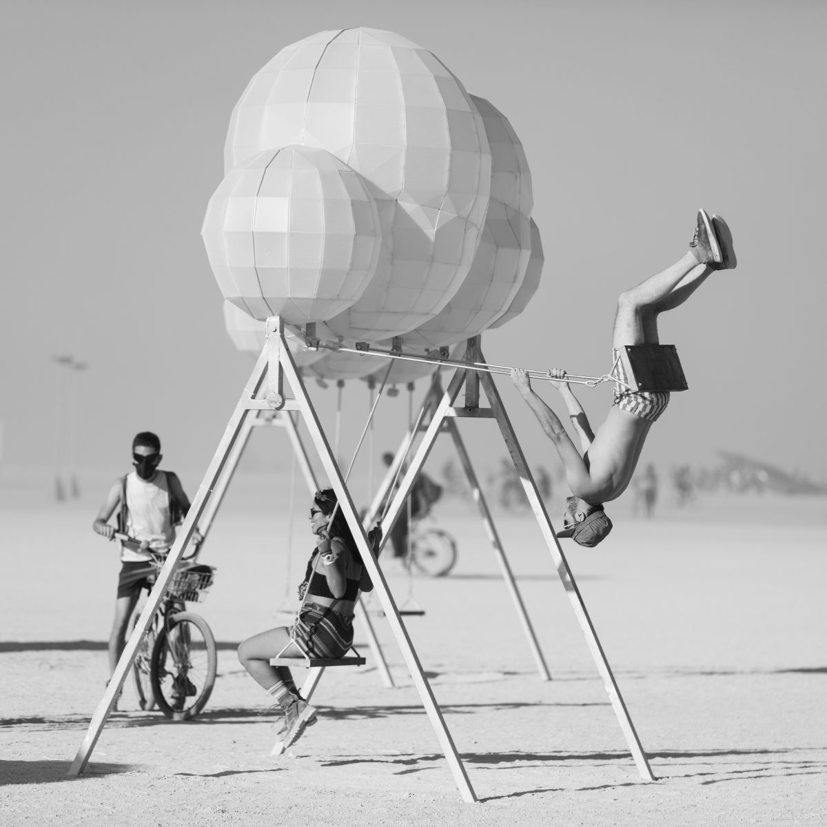 Cloud Swing by: Lindsay Glatz with Curious Form from: New Orleans, LA year: 2019 Cloud Swing consists of swings suspended from a glowing cloud. Through utilizing a ubiquitous symbol of childhood, the work remains accessible and unassuming. The swing itself generates feelings of nostalgia and simp...