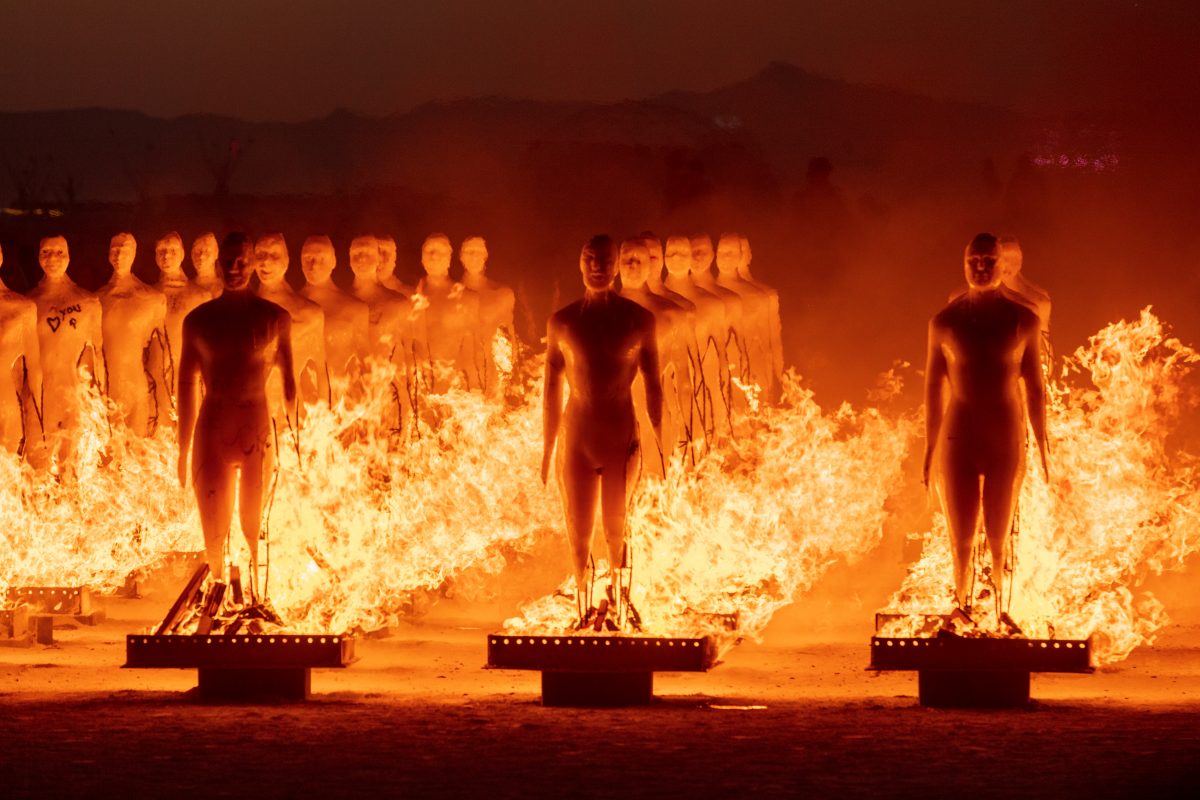 The Man's Army Burn by: Michael Ciulla & The Rave Knights (Alexandra Friedman, Nick Harris, John Jones) with support from Sin Cohen, Steven Platt, Lizzy Layne, Ryan Geist Bozajian & Ciulla Associates from: Los Angeles, CA year: 2019 The Man's Army is 100 androgynous life-sized human figur...