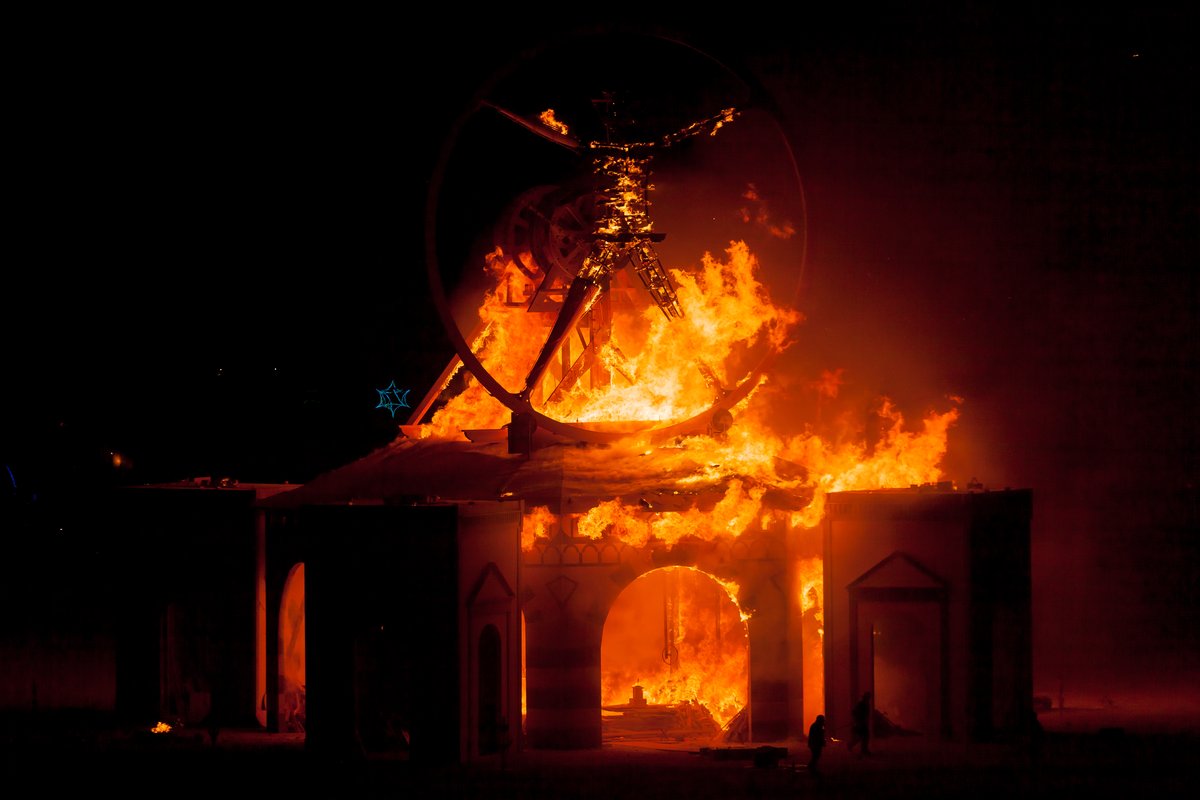The Man Burns 2016