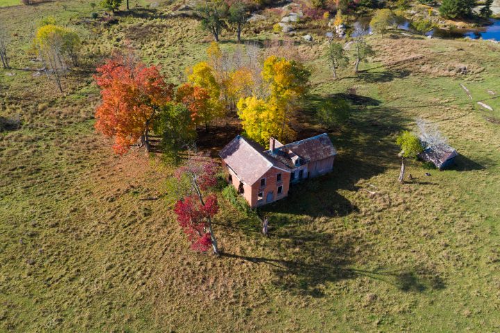 Abandoned Farmhouse and Fall Color
