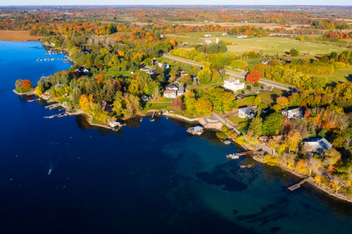 Homes and Cottages on the Waterfront