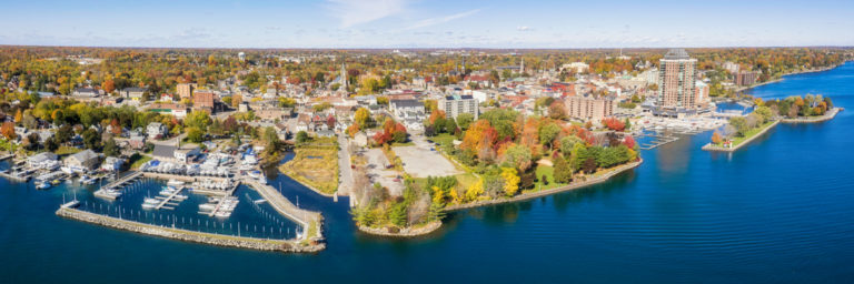 Brockville Yacht Club: A Panoramic Fall View