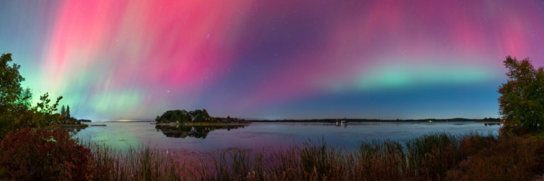 Enchanting Northern Lights Over 1000 Islands