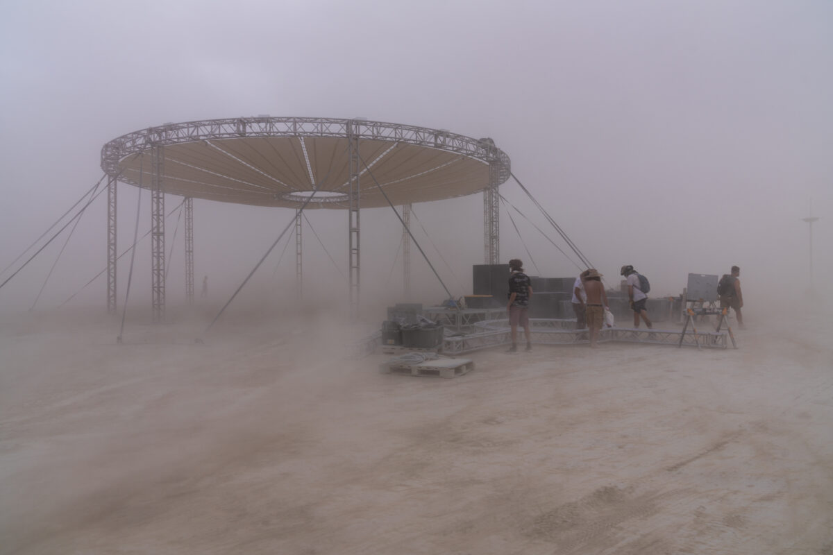 Helios Build In The Dust