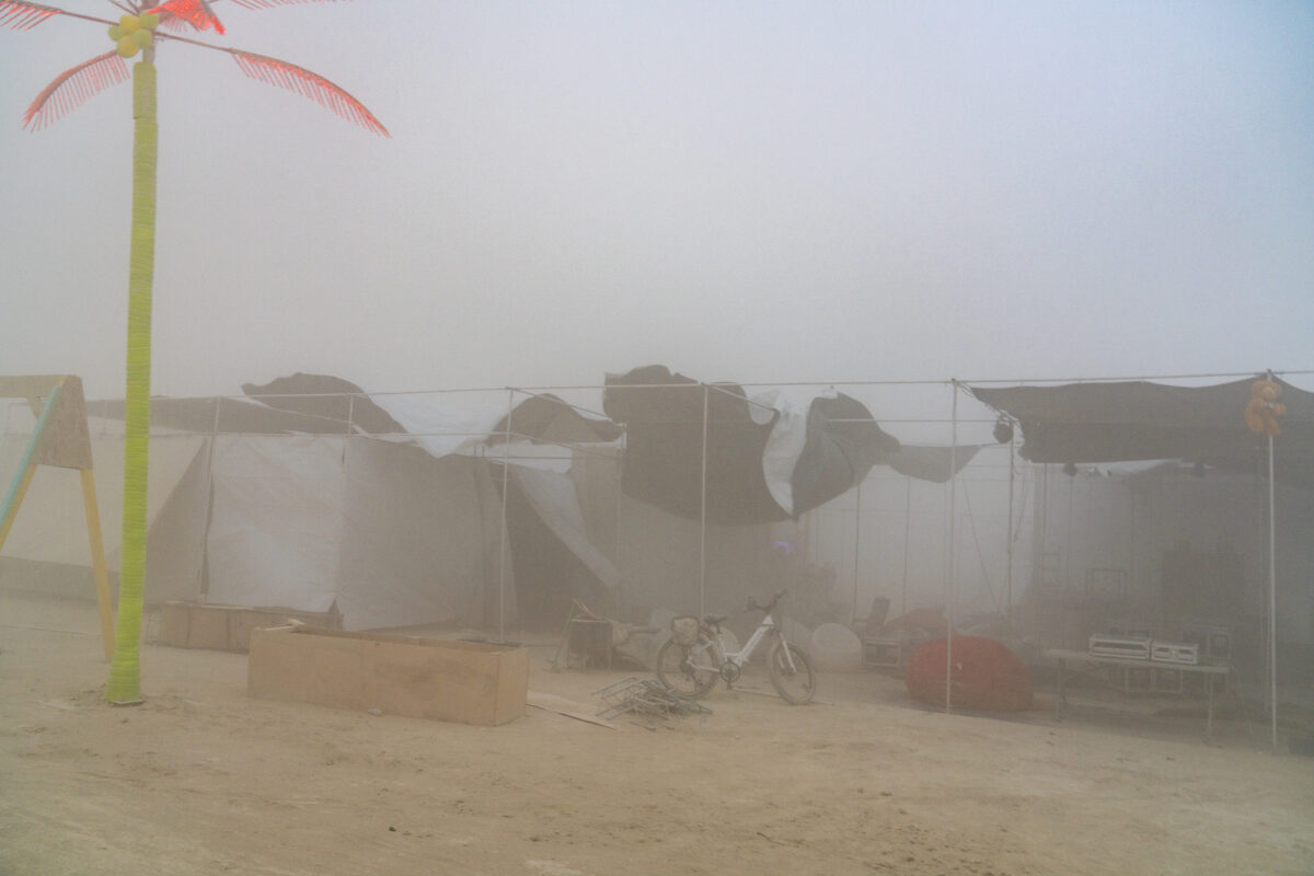 Dust Storm Chaos