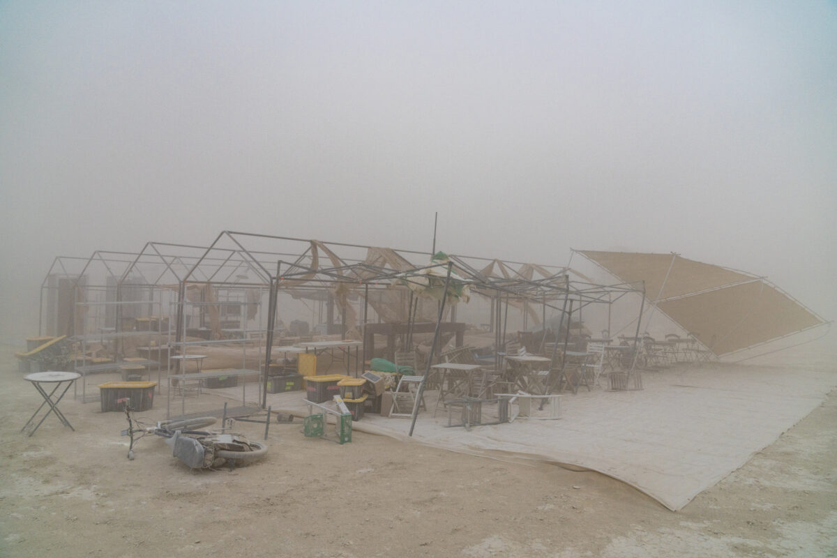 Dust Storm Chaos