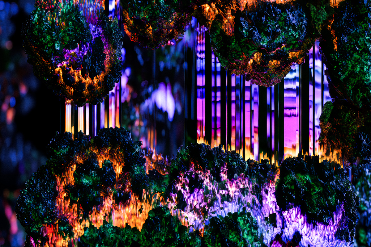 Fractured Light Columns