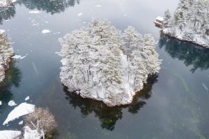 Snow-Covered Island, 1000 Islands