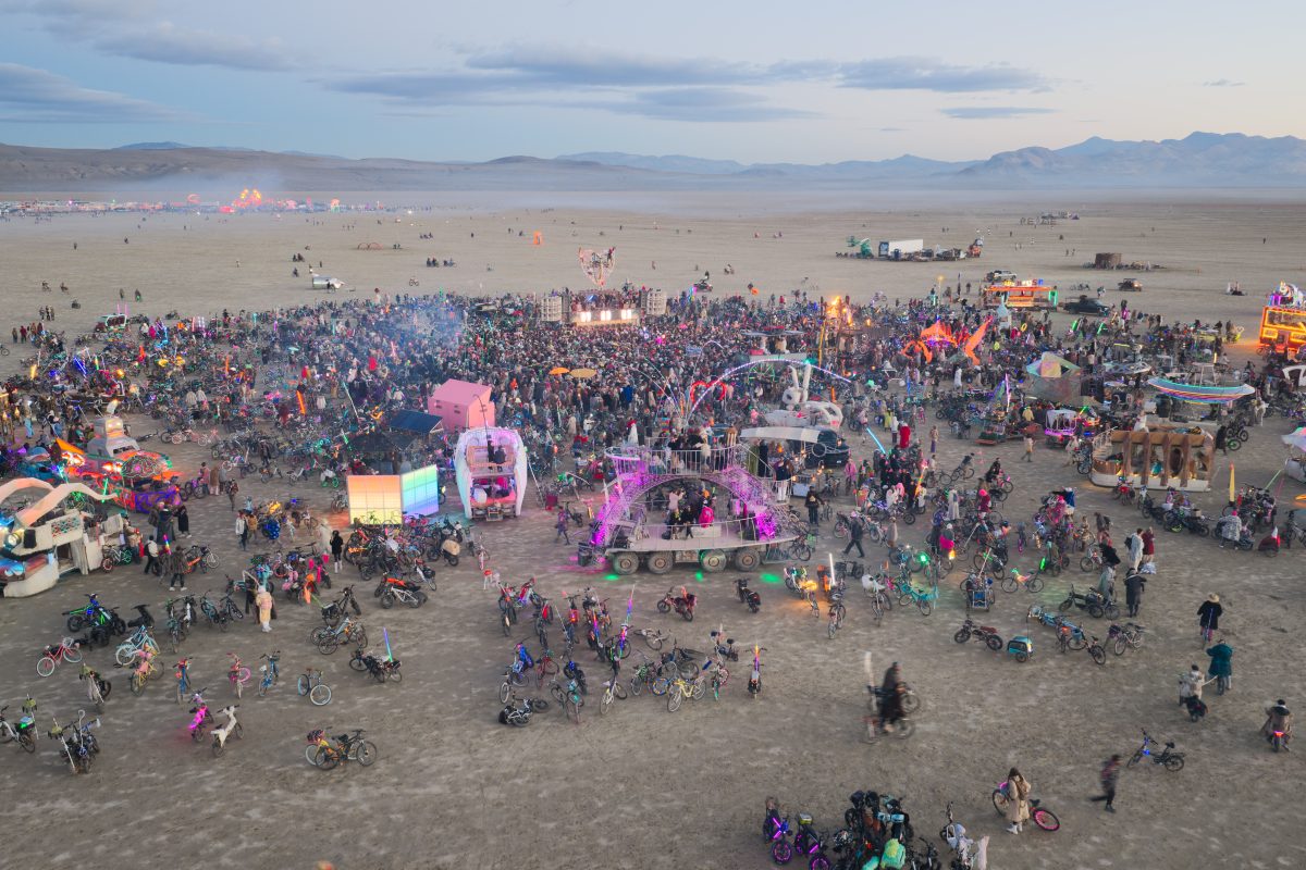 Lee Burridge Robot Heart Sunrise Set