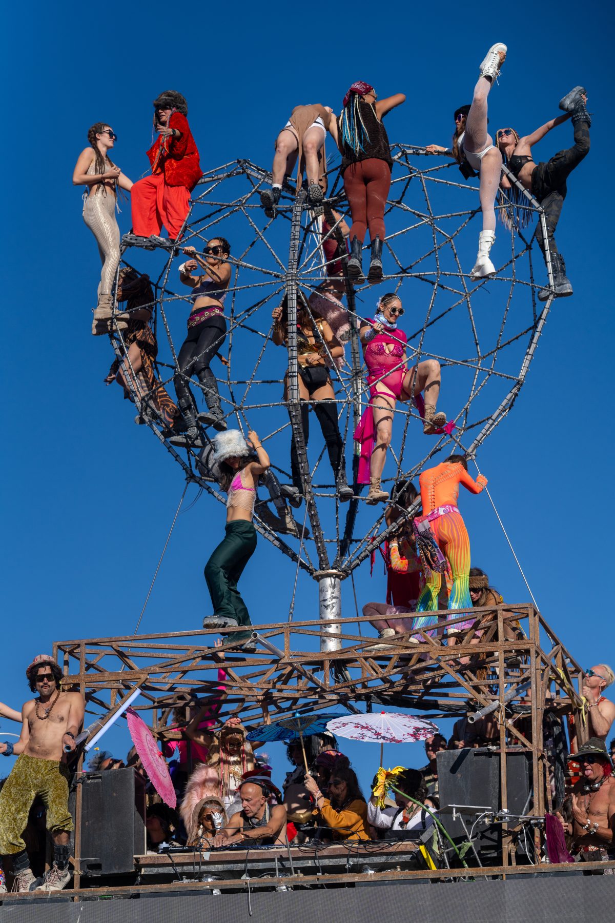 Lee Burridge Robot Heart Sunrise Set