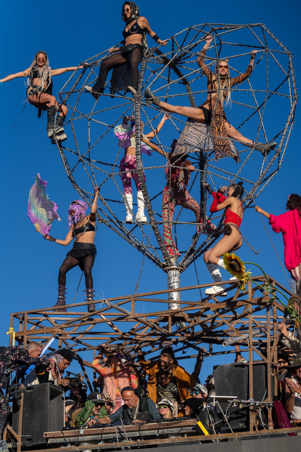 Lee Burridge Robot Heart Sunrise Set