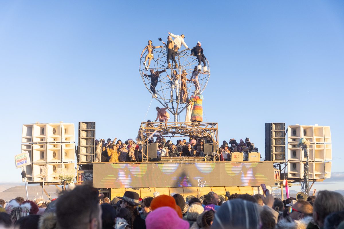 Lee Burridge Robot Heart Sunrise Set
