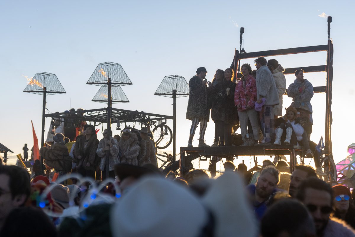 Lee Burridge Robot Heart Sunrise Set