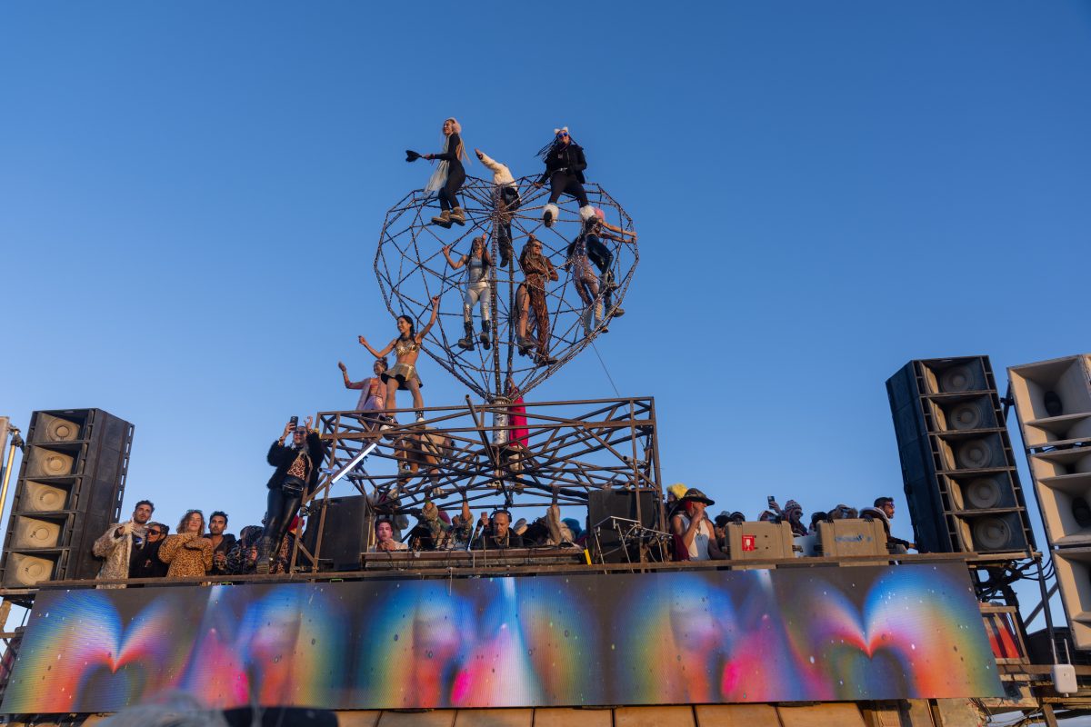 Lee Burridge Robot Heart Sunrise Set
