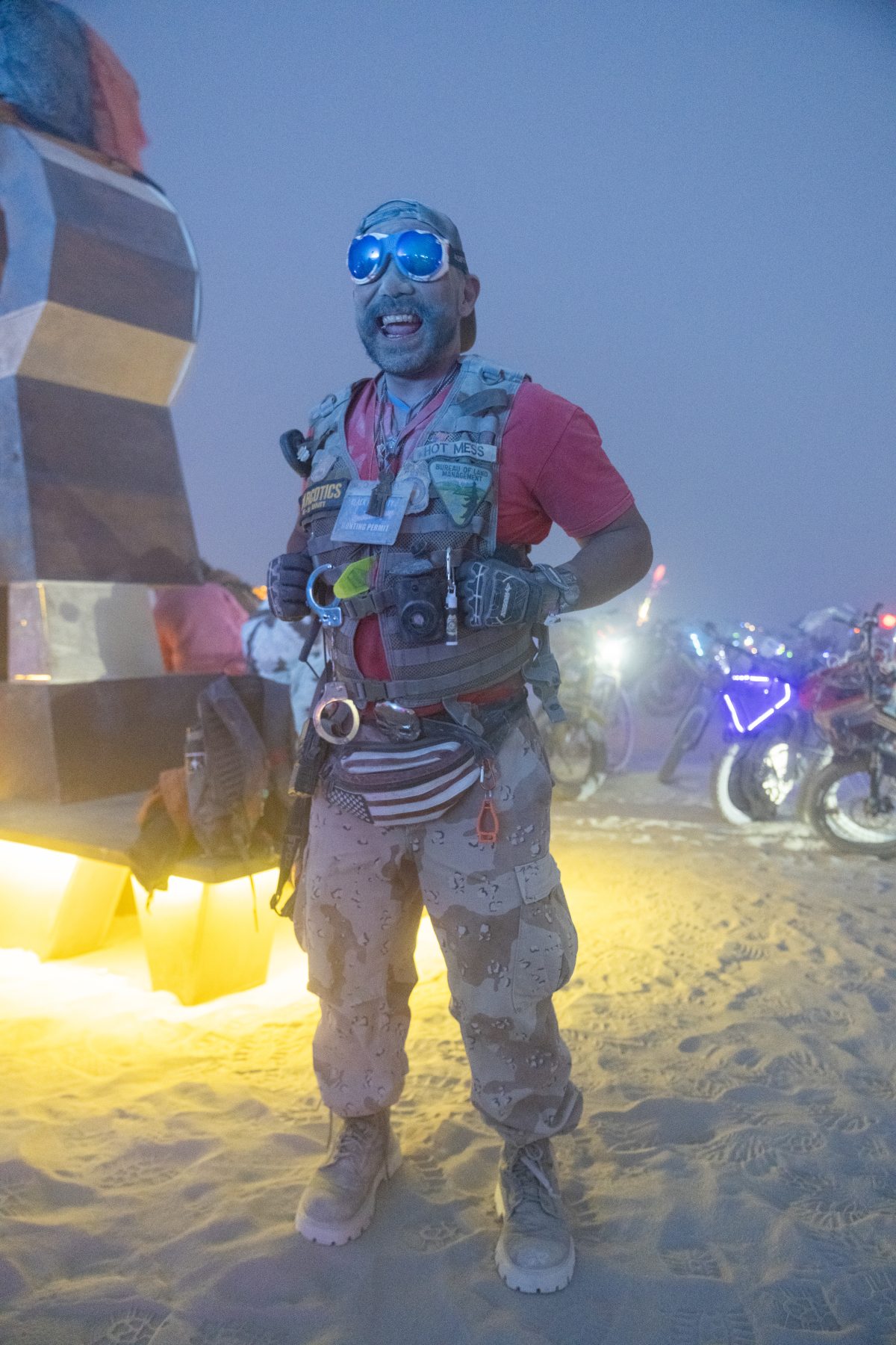 Hot Mess Dusty Grin in Goggles
