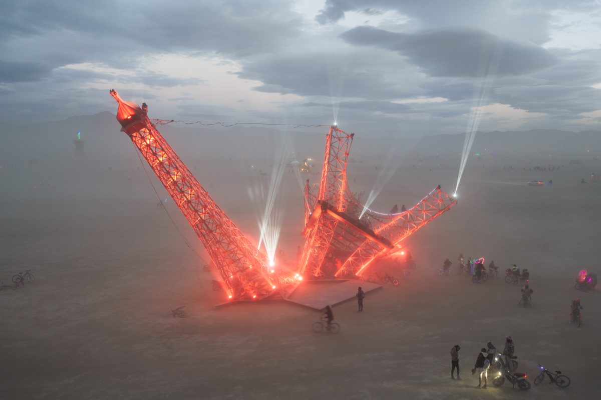 EIFFELA BROKEN DREAM by Philippe Maindron
