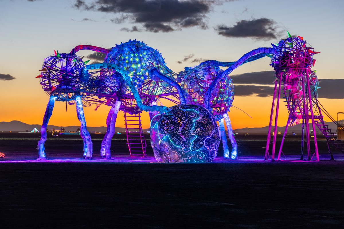 Mebuyan Pulse by Leeroy New Luca Parolari and Sherif Koyes