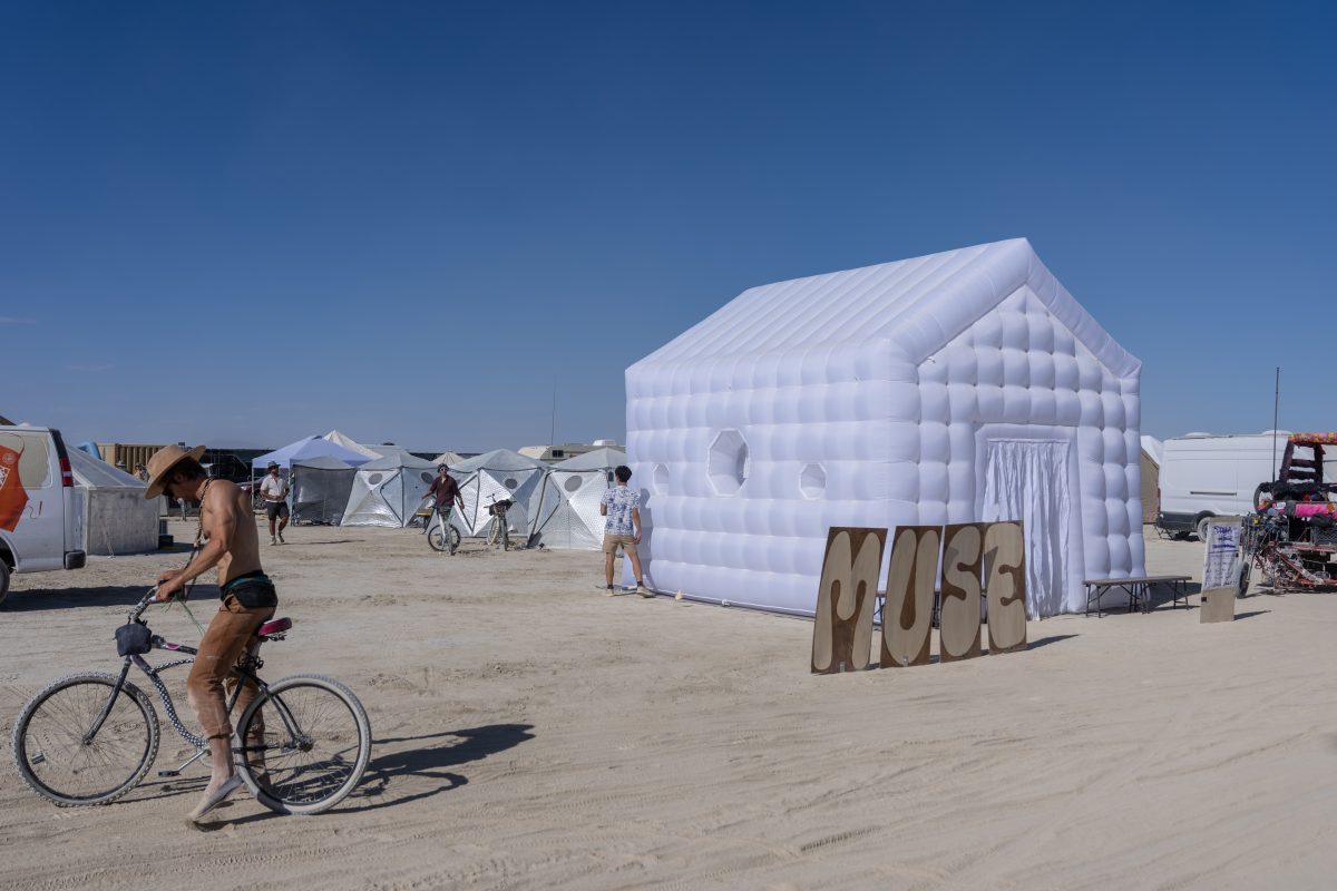Inflatable Muse Camp Tent
