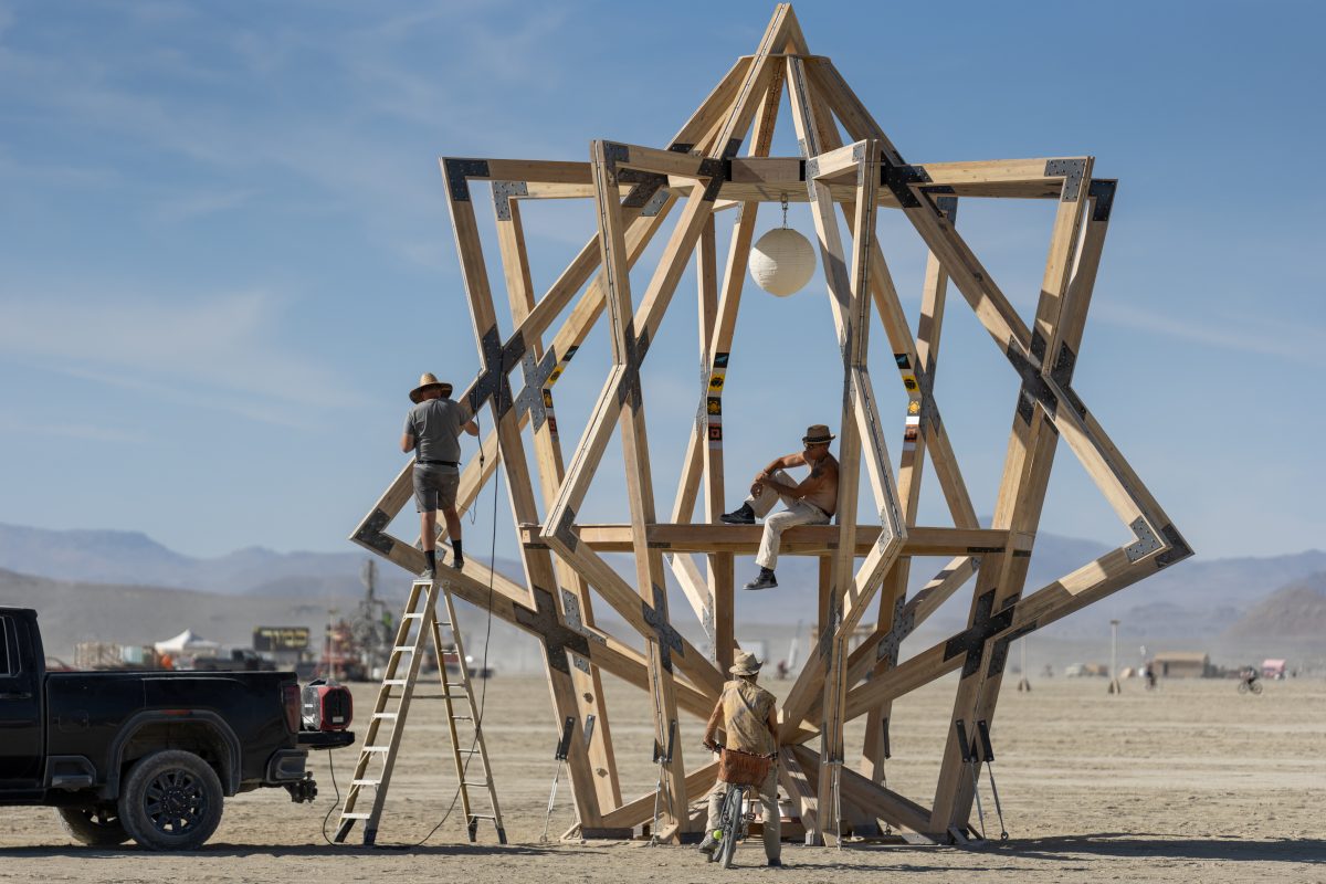 Septima Stella Lux (build week) by Dave Ray and Michael Jacob of Lux Productions
