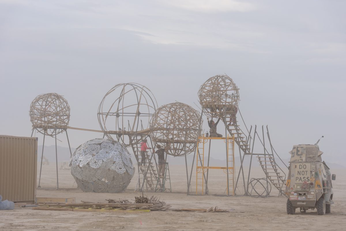 Mebuyan Pulse (build week) by Leeroy New Luca Parolari and Sherif Koyes