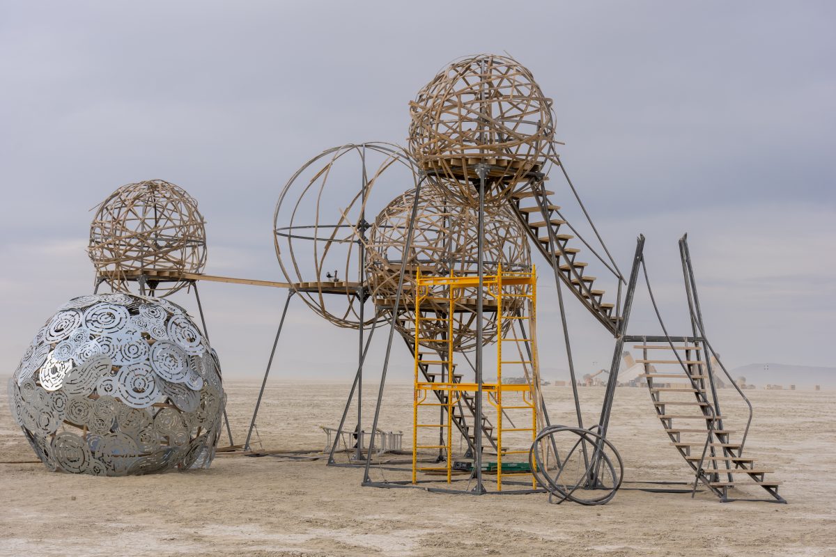 Mebuyan Pulse (build week) by Leeroy New Luca Parolari and Sherif Koyes